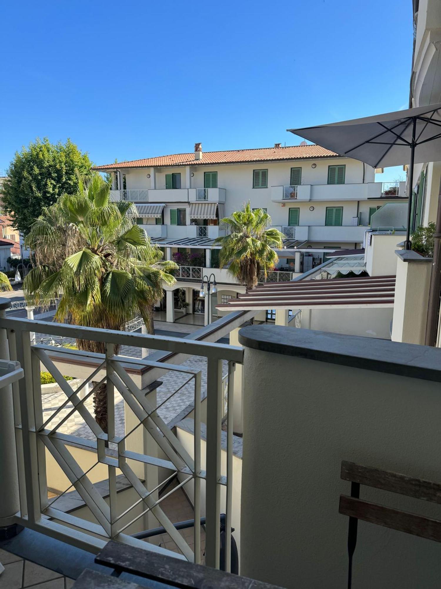 Villa Cytrus Apartament Marina di Massa Exterior foto